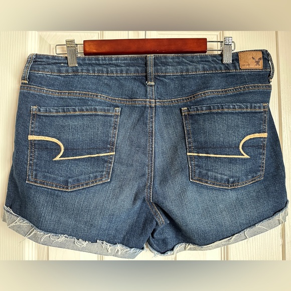 AE denim shorts, size 14 - Picture 3 of 7